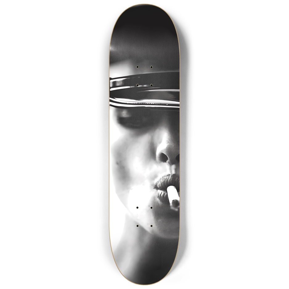 Editorial Noir Skateboards